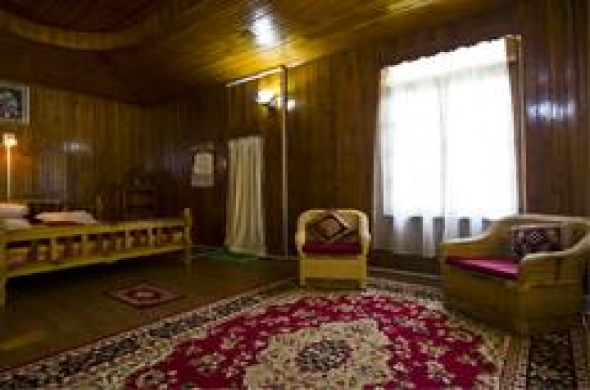 GURUNG GUEST HOUSE