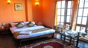 Retreat Alpine Crest